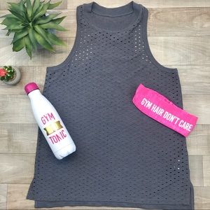 Mpg workout tank size M